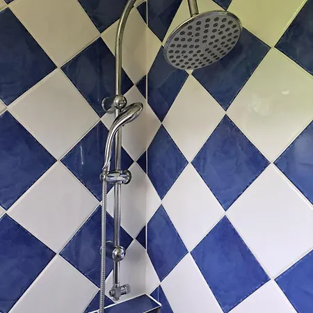 Dans Maison En Colocation منزل للإقامة *