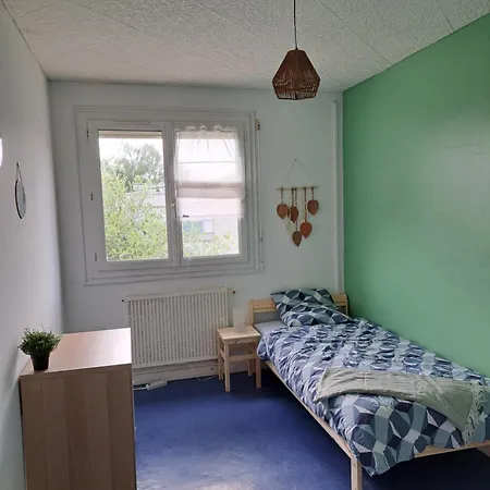 Dans Maison En Colocation ريدون