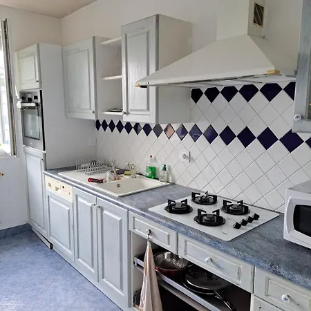 Dans Maison En Colocation منزل للإقامة